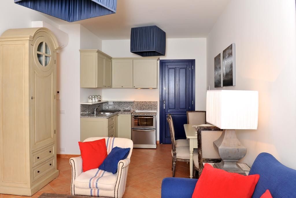 Li Casi Bianchi Apartment San Teodoro  Luaran gambar
